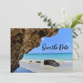 Tropical Beach Coast mit einer Big Rock Hochzeit Save The Date (Stehend Vorderseite)