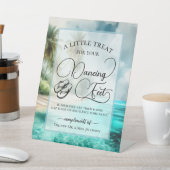 Tropical Beach Dancing Feet Flip Flop Wedding Sockelschild (In SItu)