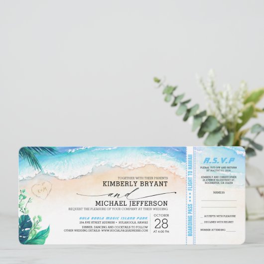 Tropical Beach Heart Shore Wedding Boarding Pass Einladung (Stehend Vorderseite)
