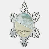 Tropical Beach Hochzeit Schneeflocken Zinn-Ornament (Rechts)