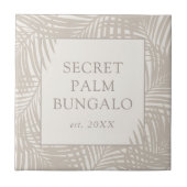 Tropical Beach House Taupe Palm Muster Fliese (Vorderseite)