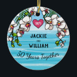 Tropical Beach Orchids, 50 Jahre alt Keramik Ornament<br><div class="desc">Sind Sie verheiratet geworden, Flitterwochen oder haben Sie am Strand oder auf einer Insel gelebt? Feiern Sie mit diesem personalisierten Ornament Ihren 50. Geburtstag! Schöne blaue Ozeanwellen erstrecken sich bis zum klaren Himmelshorizont hinter einem blühenden Rahmen von tropischen weißen Orchideen und Palmen Blätter. Die Namen des glücklichen Paares, das Hochzeitsjahr...</div>