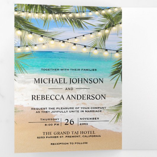 Tropical Beach Palm Blätter String Lights Wedding Dreifach Gefaltete Einladung (Innen Erste Seite)