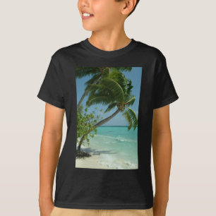 Tropical Beach Sand Sun Water Ocean Waves Surfen K T-Shirt