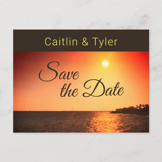 Tropical Beach Wedding Sunset Save the Date Ankündigungspostkarte (Vorderseite)