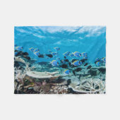 Tropical Beaches | Sturgeon Amongst Coral Fleecedecke (Vorderseite (Horizontal))