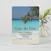 Tropical Blue Ocean Beach Scene Foto Hochzeit Save The Date (Stehend Vorderseite)