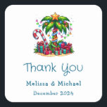 Tropical Christmas Palm Tree Vielen Dank Quadratischer Aufkleber<br><div class="desc">Vielen Dank für die Aufkleber mit einem saisonalen Urlaubsbild. Eine tropische Palme,  die mit festlichen Lichtern dekoriert ist und auf der ein Stern steht. Ein riesiger,  rot-weißer Bonbons,  der aus dem Sand ragt. Weihnachten präsentiert sich unter dem Baum. Whimsical und lustig.</div>