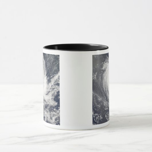 Tropical Cyclone Carina Tasse (Zentrum)