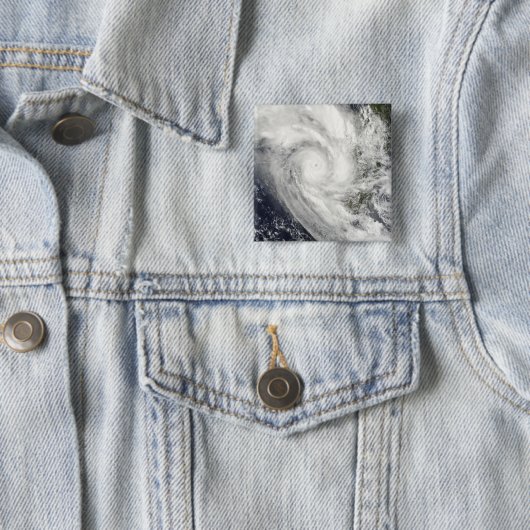 Tropical Cyclone Fanele über Madagaskar Button (Beispiel)