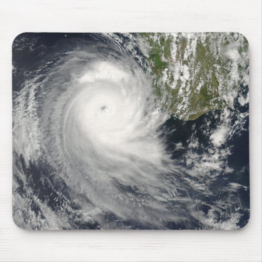 Tropical Cyclone Favio von Madagaskar Mousepad (Vorne)