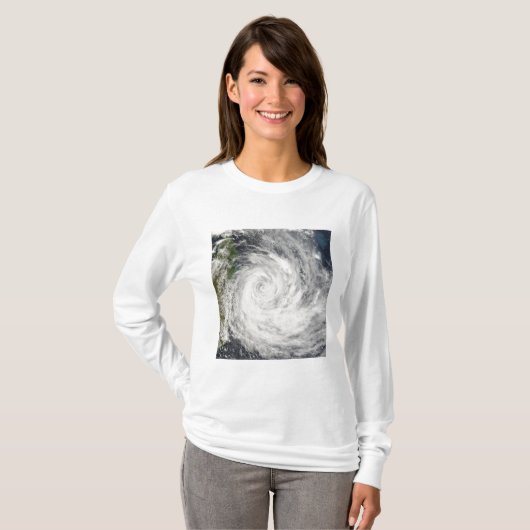 Tropical Cyclone Gamede von Madagaskar T-Shirt (Vorne ganz)