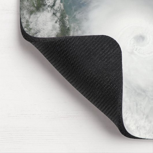 Tropical Cyclone Hamish über Australien Mousepad (Ecke)