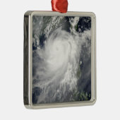 Tropical Cyclone Linfa Ornament Aus Metall (Rechts)