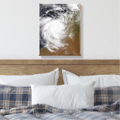 Tropical Cyclone Magda kommt an Land in Australien Leinwanddruck (Insitu (Schlafzimmer))