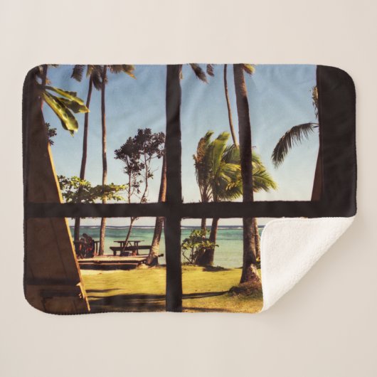 Tropical Fiji Beach Scene sba Sherpadecke (Vorderseite (Horizontal))