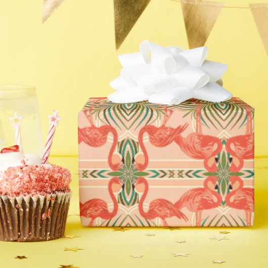 Tropical Flamingo Art Deco Wrapping Paper Geschenkpapier (Geburtstagsparty)
