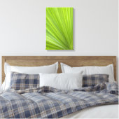 Tropical Green Palm Frond Leinwanddruck (Insitu (Schlafzimmer))