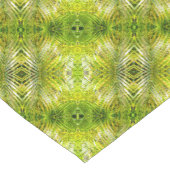 Tropical green palm leaves diagonal pattern kurzer tischläufer (Ecke)