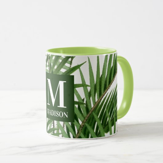 Tropical Greenery Palm Tree Mit Monogramm Tasse (VorderseiteRechts)