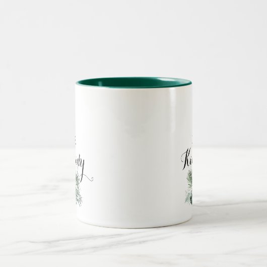 Tropical Greenery White Mrs. Newlywed Bride Zweifarbige Tasse (Mittel)