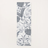 Tropical Grey Foliage Floral White Pattern Yogamatte (Rückseite)