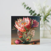 Tropical King Protea in Hübscher Glass Vase Karte (Stehend Vorderseite)