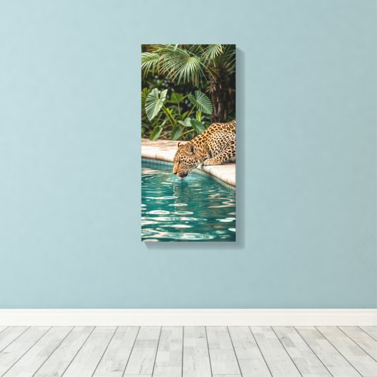 Tropical Leopard Drinking Canvas Print – Jungle An Leinwanddruck (Insitu (Holzboden))