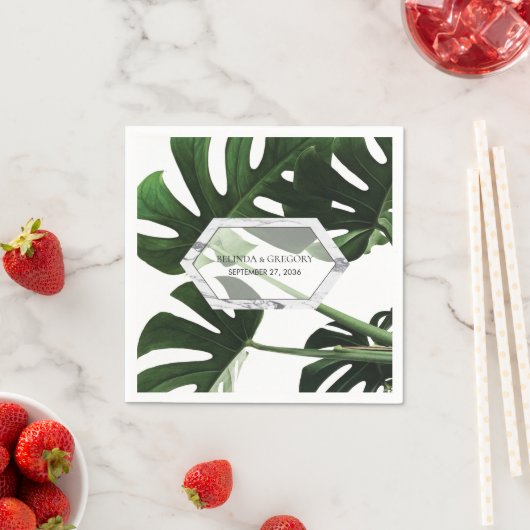 Tropical Monstera Marble Wedding Serviette (Beispiel)