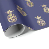 Tropical Navy Blue Gold Ananas Muster Geschenkpapier (Rolleneckpunkt)