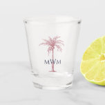 Tropical Navy Blue Rose Gold Palm Tree Monogram Schnapsglas<br><div class="desc">Passen Sie dieses mit Monogramm Schiebeglas mit einer kunstvollen Rose,  goldenen Palmen und marineblau mit Ihrer eigenen Touch an. Sie können das Monogramm und die Palme in Ihre Lieblingsfarben ändern. Macht ein großartiges Geschenk für jeden Anlass.</div>