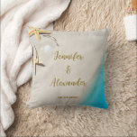 Tropical ocean beach bride groom wedding kissen<br><div class="desc">Tropical ocean beach,  bride and groom,  wedding Throw Pillow.
You can add your own names and date.</div>