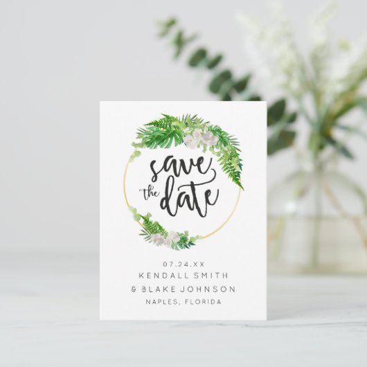 Tropical Palm and Greenerary Wreath Save the Date Ankündigungspostkarte (Stehend Vorderseite)