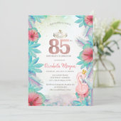 Tropical Palm Blätter Hibiskus Pink Flamingo 85. Einladung (Stehend Vorderseite)