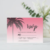 Tropical Palm Tree Pink Beach Hochzeit RSVP Karte (Stehend Vorderseite)