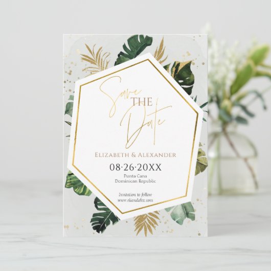 Tropical Palm Trees Gilded Script Save the Date Einladung (Stehend Vorderseite)