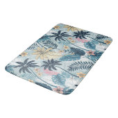 Tropical Palm Trees Monstera Beach Badematte (Schrägansicht)