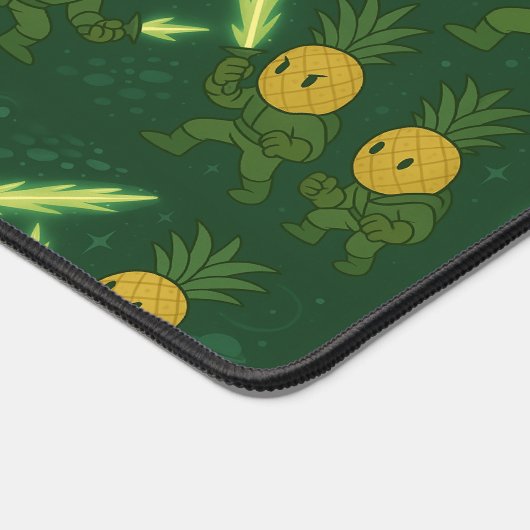 Tropical Pineapple Astronaut with Glowing Swords Schreibtischunterlage (Ecke)