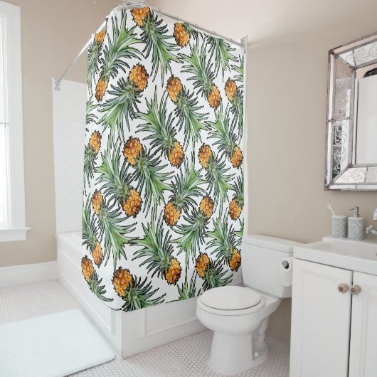Tropical Pineapple Pattern on White Duschvorhang (Beispiel)
