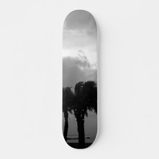 Tropical Stormy Skies Grayscale Skateboard (Vorne)
