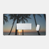 Tropical Sunrise – Palm Trees with Golden Sun Schreibtischunterlage (Tastatur & Maus)