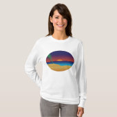 Tropical Sunset Beach Palm Blätter Ocean Waves T-Shirt (Vorne ganz)