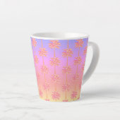 Tropical Sunset Island Girl Pink Palm Tree Milchtasse (Rechte Ecke)