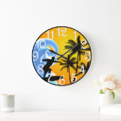Tropical Surfer  Große Wanduhr (Zuhause)