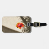 Tropical Vibes Hibiskus am Strand Sand Gepäckanhänger (Vorderseite horizontal)