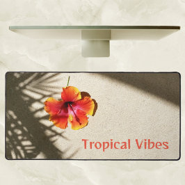 Tropical Vibes Hibiskus auf Sand individuell einst Schreibtischunterlage