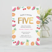 Tropisch fruchtig Pink Gold 5. Geburtstag Einladun Einladung (Stehend Vorderseite)