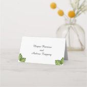 Tropisch grüne Blätter Hochzeitsgefalteter Escortp Platzkarte (Rückseite)