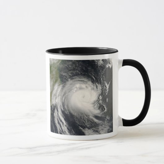 Tropisch-zyklischer Favio nähert sich Mosambik Tasse (Rechts)