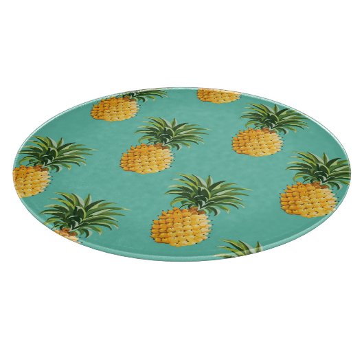 Tropische Ananas auf aquamarinem Schneidebrett (Ecke)